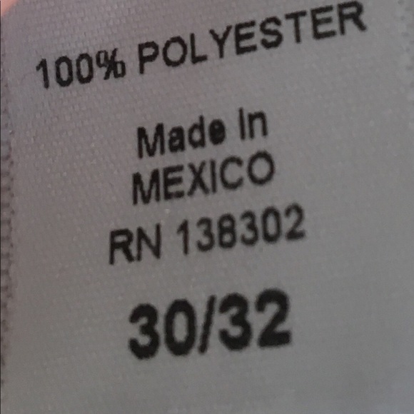 Avenue short sleeve top- size 30/32 - Picture 3 of 4